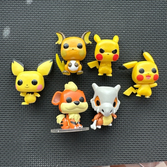 Pokemon Funko pops collectible (25) good condition rare